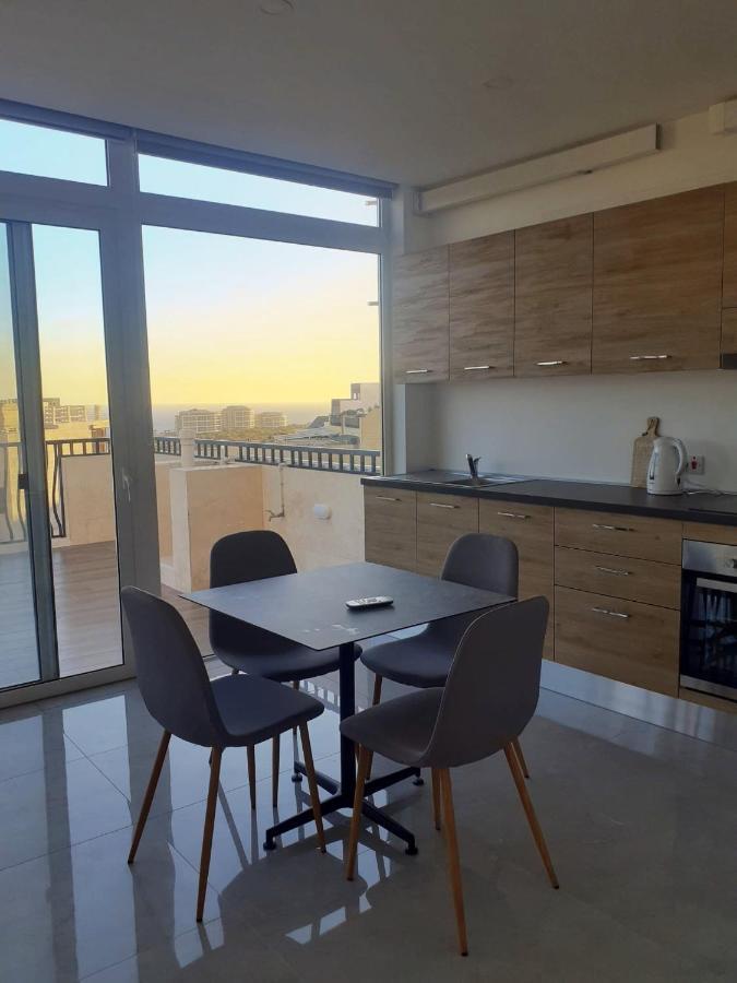 Apartmán Panoramic Penthouse Haven Mellieħa Exteriér fotografie